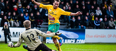 Teemu Penninkangas siirtyy SJK:sta Ilvekseen