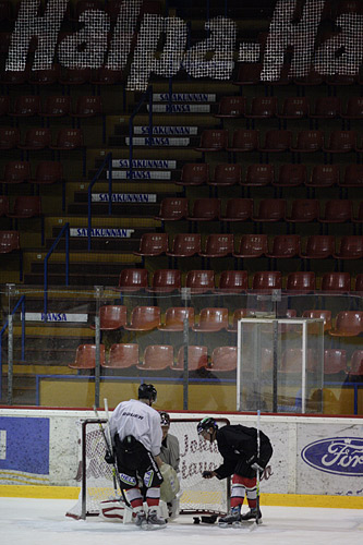 Ässien jääharjoitukset 23.7.2007