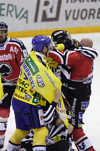 27.7.2007 Pitsiturnaus - tappelut