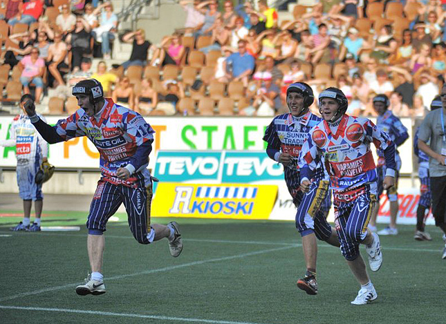 2.7.2010 - Itä-Länsi, A-pojat