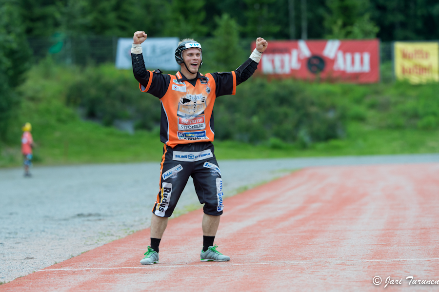 25.7.2012 - (Kuopion Seudun Pesäpalloilijat-Haminan Palloilijat)