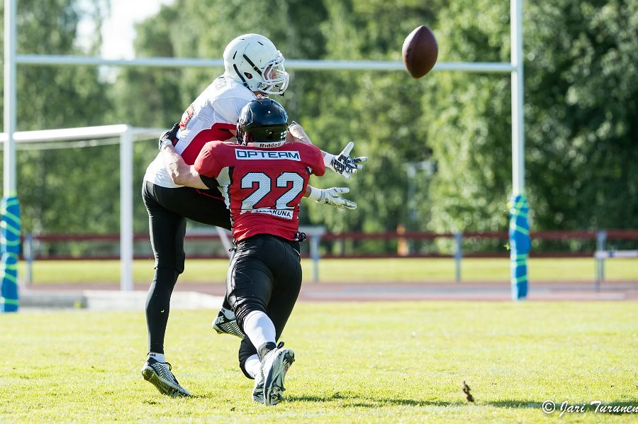 12.6.2016 - (Steelers-Huskies)
