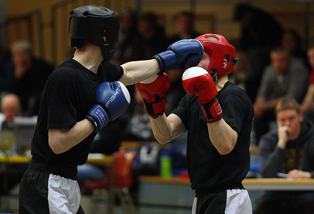 25.4.2010 - (Potkunyrkkeilyn SM-kisat)