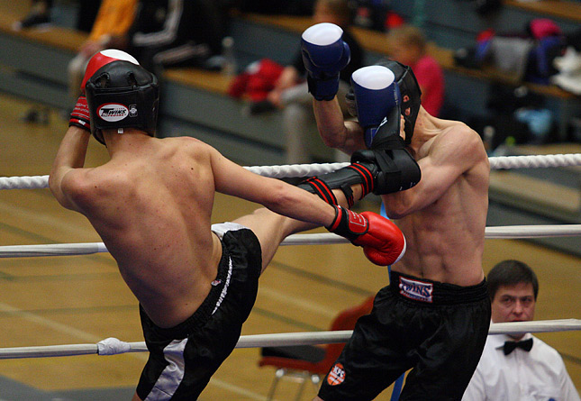 25.4.2010 - (Potkunyrkkeilyn SM-kisat)