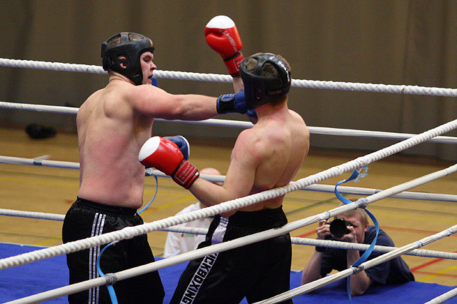 25.4.2010 - (Potkunyrkkeilyn SM-kisat)