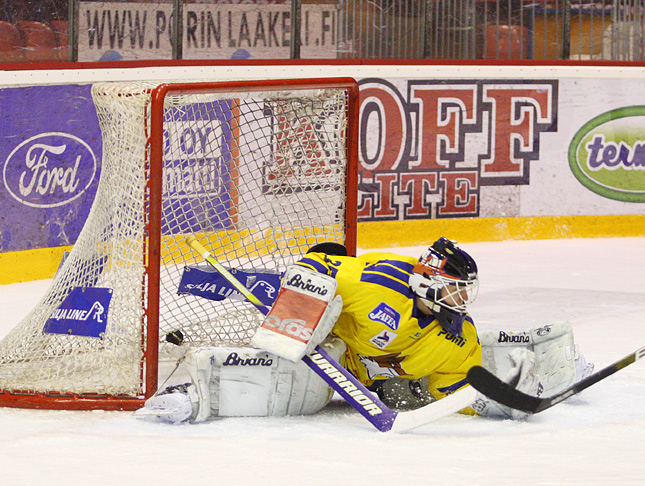 22.1.2011 - (Ässät A-Lukko A)