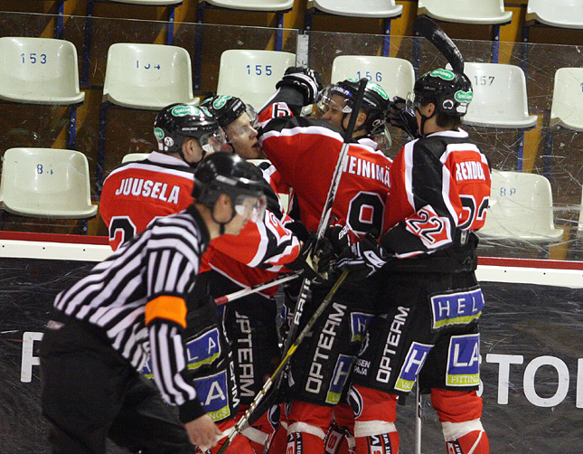 22.1.2011 - (Ässät A-Lukko A)
