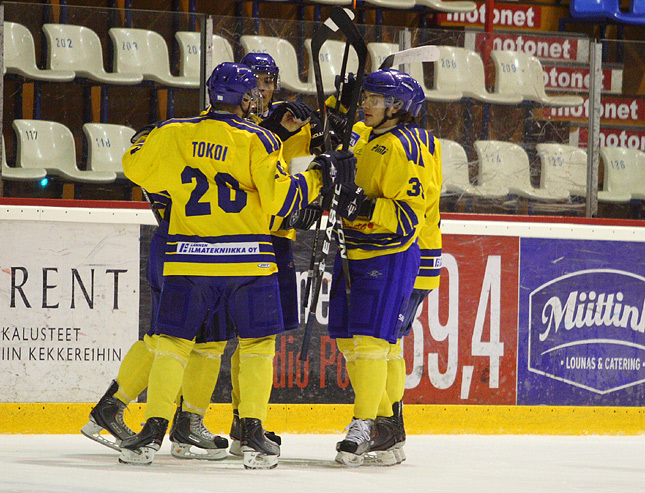 22.1.2011 - (Ässät A-Lukko A)