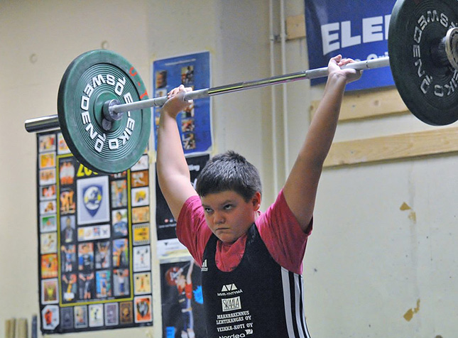 29.1.2011 - Painonnoston Lounais-Suomen piirinmestaruuskilpailut (nuoret)