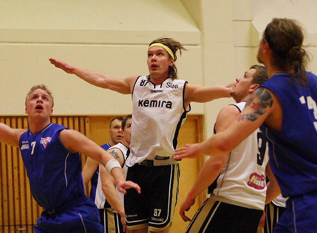 12.2.2011 - (BC Sisu-TaNMKY)