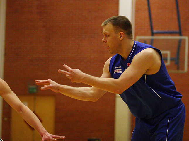 12.2.2011 - (BC Sisu-TaNMKY)