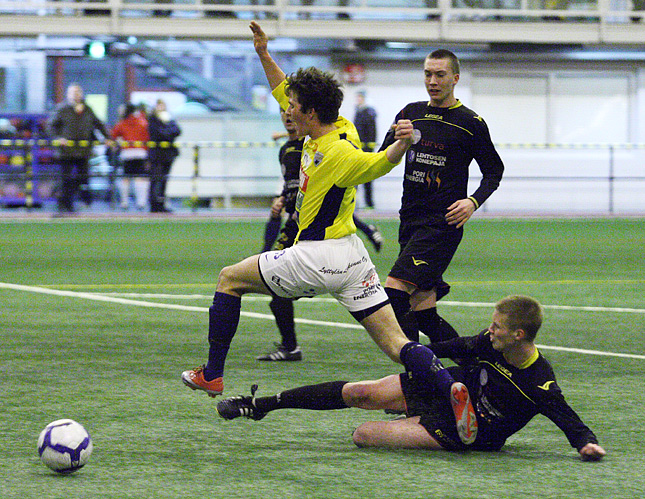 15.2.2011 - (FC PoPa-MuSa)