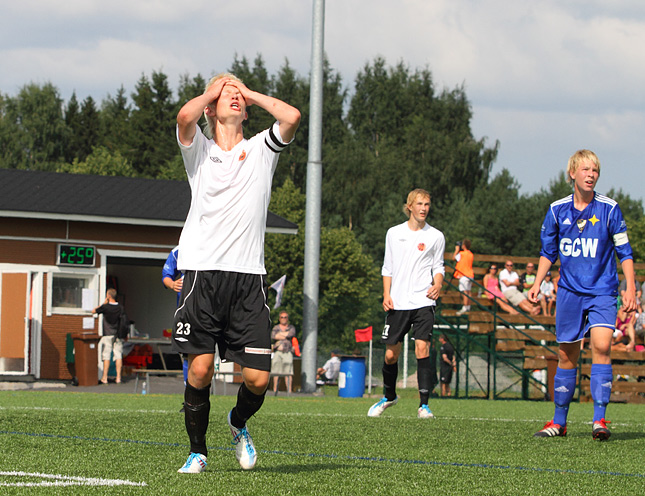 30.7.2011 - (PK-KU - VIFK)