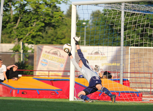 30.7.2011 - (FC Jazz-HJK)