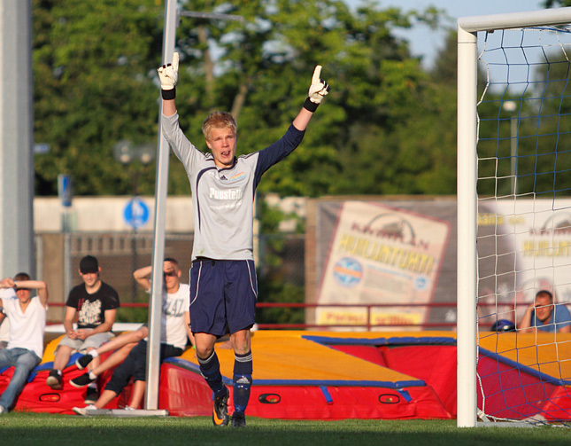 30.7.2011 - (FC Jazz-HJK)