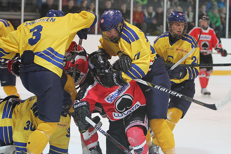 11.3.2013 - (Ässät B-Lukko B)