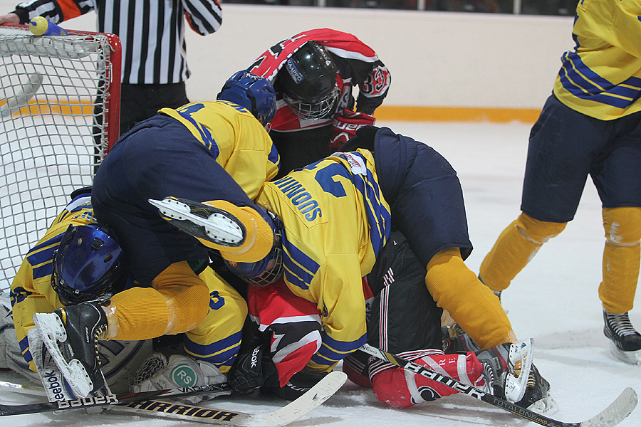11.3.2013 - (Ässät B-Lukko B)