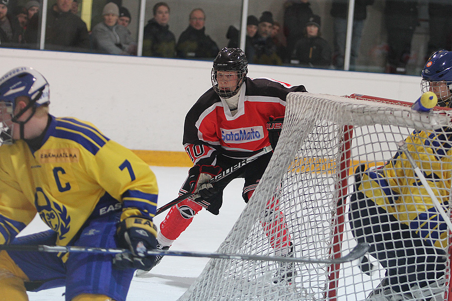 11.3.2013 - (Ässät B-Lukko B)