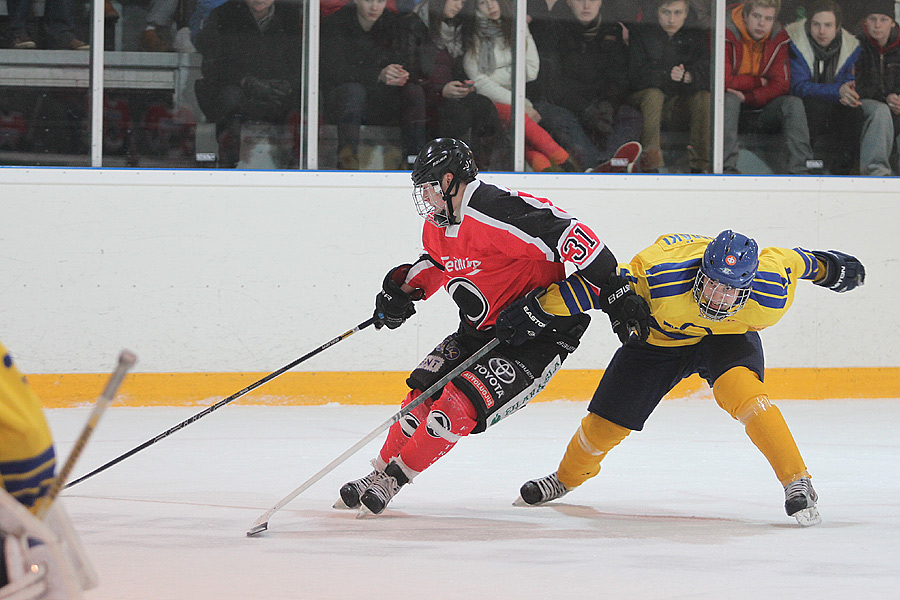 11.3.2013 - (Ässät B-Lukko B)