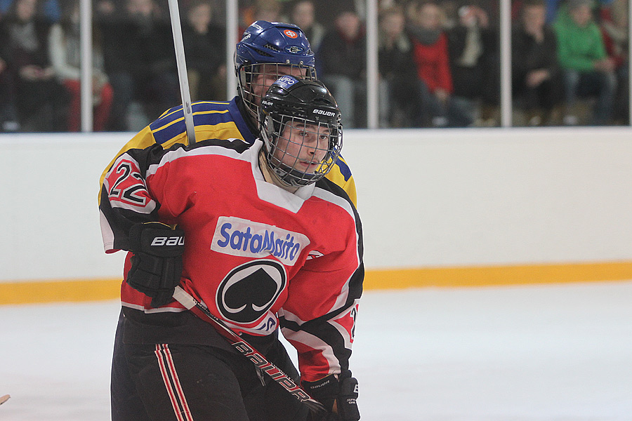 11.3.2013 - (Ässät B-Lukko B)