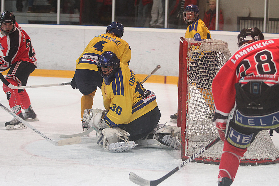 11.3.2013 - (Ässät B-Lukko B)