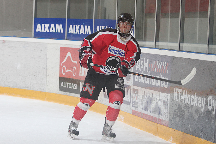 11.3.2013 - (Ässät B-Lukko B)