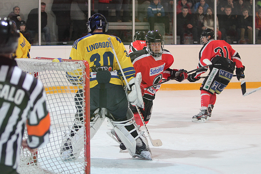 11.3.2013 - (Ässät B-Lukko B)