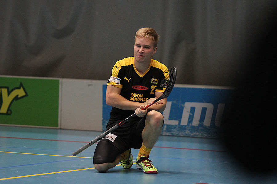 17.10.2015 - (Karhut-SB Welhot)
