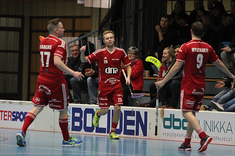 19.10.2015 - (FBT Pitu-Indians)