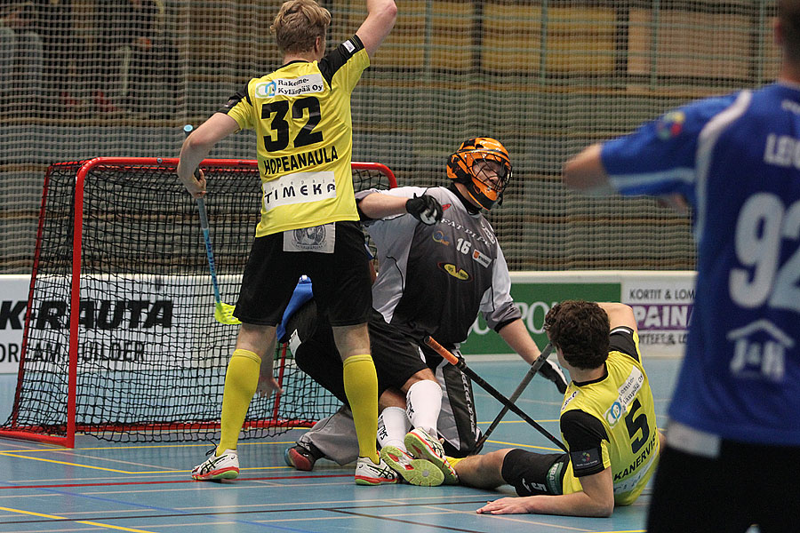 2.12.2015 - (Karhut-SBS Wirmo)