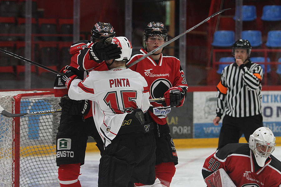 9.8.2017 - (Ässät A-Sport A)