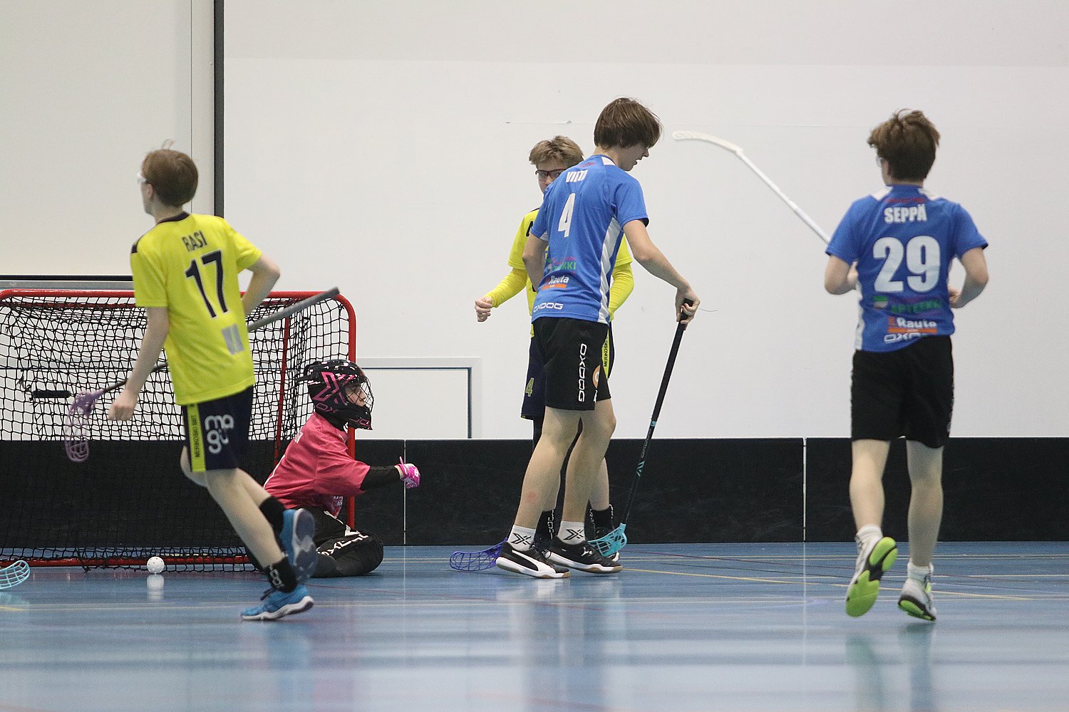 13.4.2024 - (Karhut P16-Merikoski SBT P16)