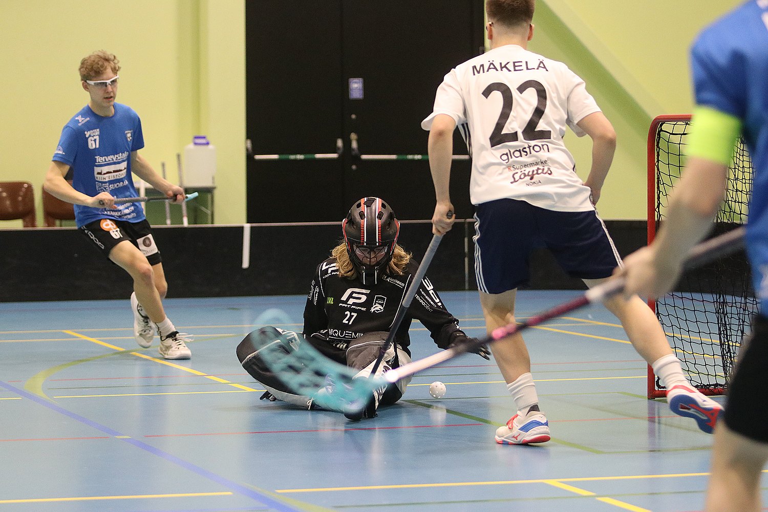 6.4.2024 - (Karhut P17-Nokian KrP Sininen P17))