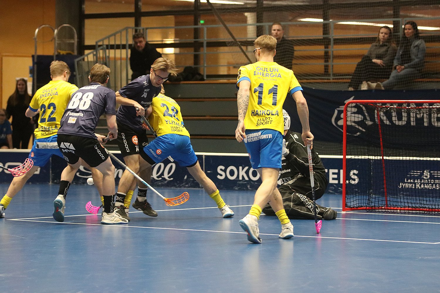 13.4.2025 - (Karhut-OLS)