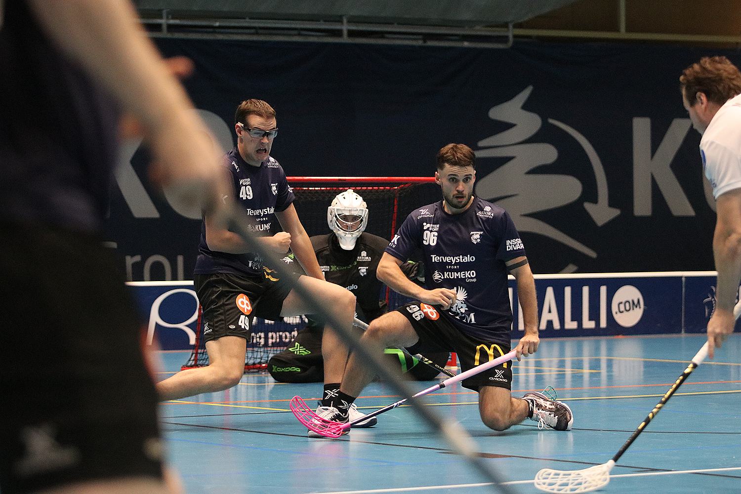 17.9.2025 - (Karhut-SalBa)