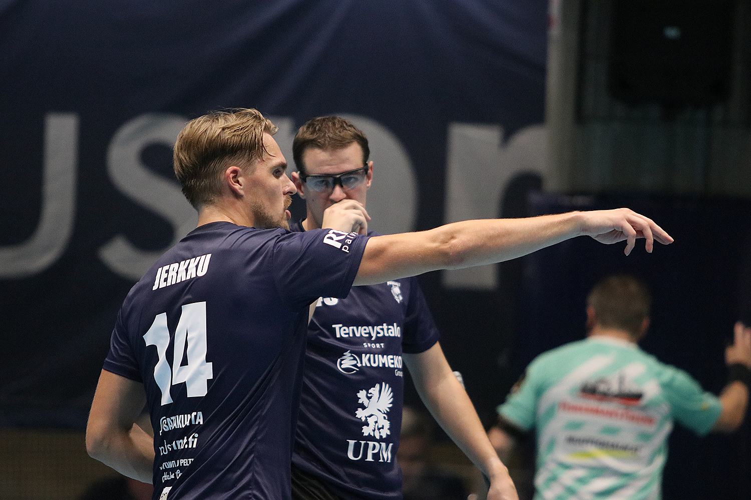 17.9.2025 - (Karhut-SalBa)