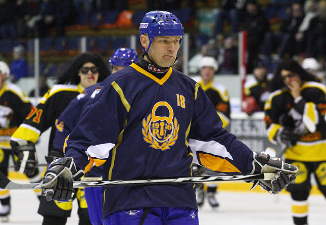 19.12.2009 - (Eepi All-Stars-Pietarinkadun Oilers)