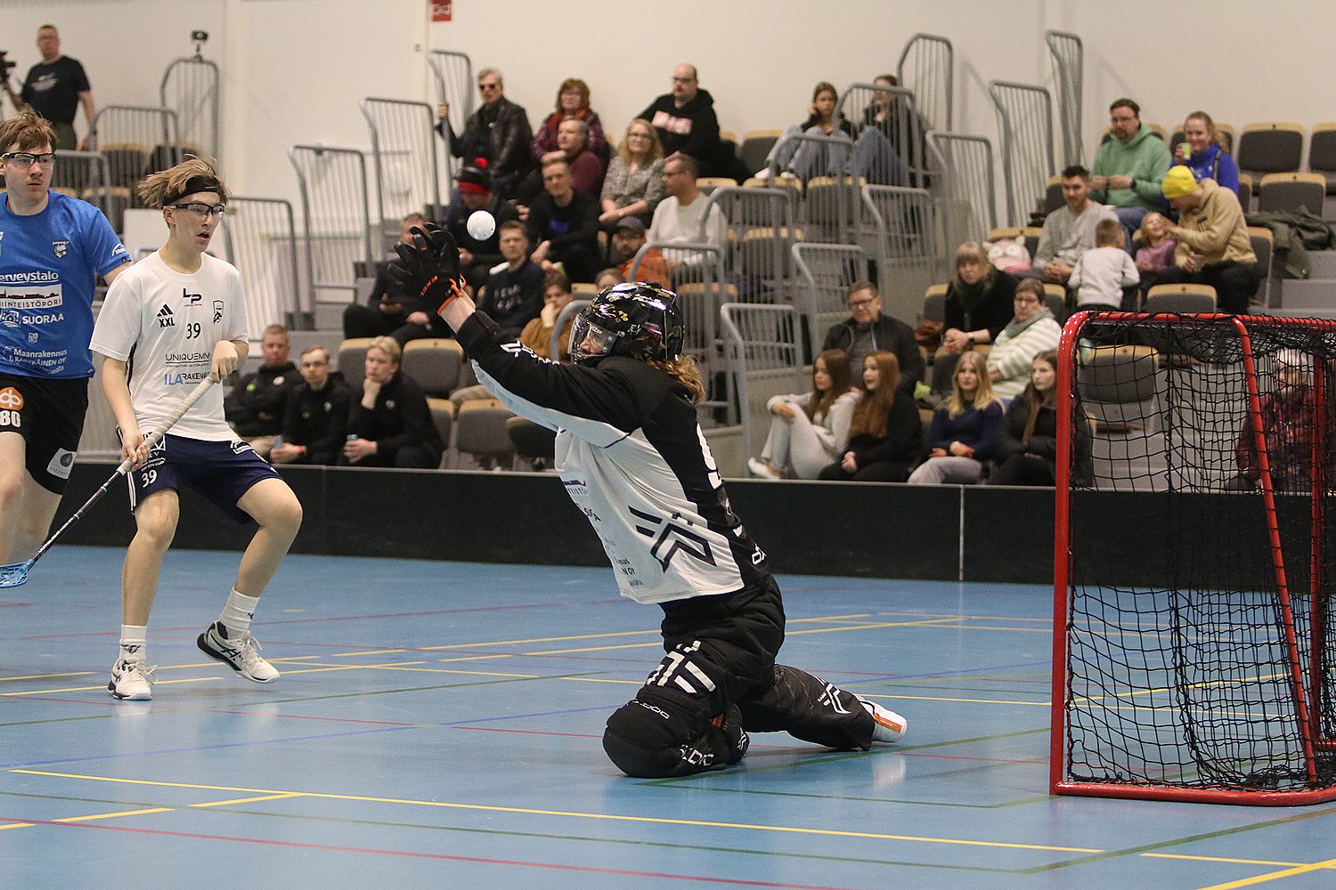 6.4.2024 - (Karhut P17-Nokian KrP Sininen P17))