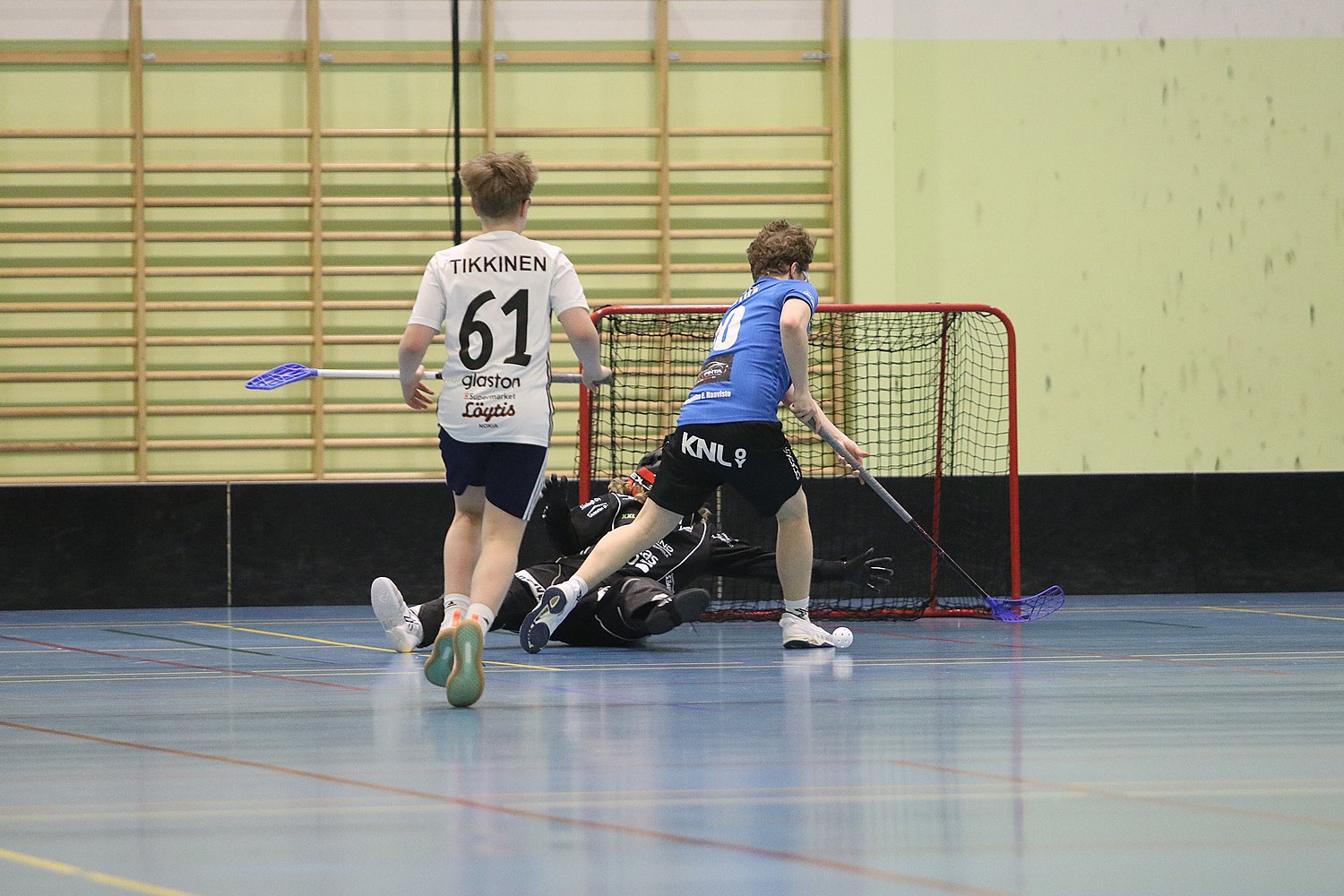 6.4.2024 - (Karhut P17-Nokian KrP Sininen P17))