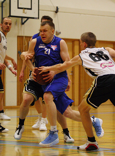 12.2.2011 - (BC Sisu-TaNMKY)