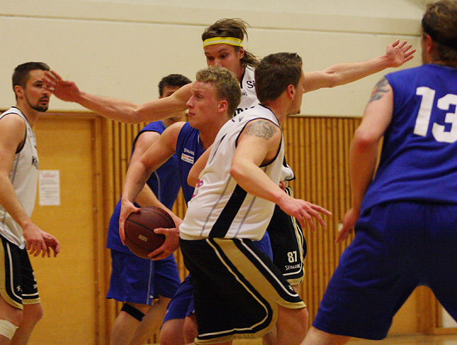 12.2.2011 - (BC Sisu-TaNMKY)