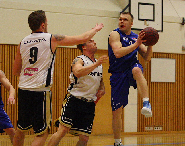 12.2.2011 - (BC Sisu-TaNMKY)