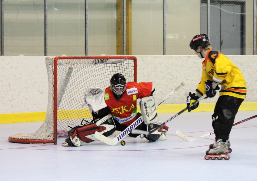 27.04.2013 - (ZSKA-Koovee Rollers)