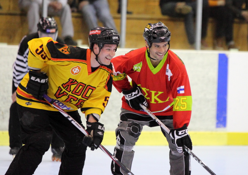 27.04.2013 - (ZSKA-Koovee Rollers)