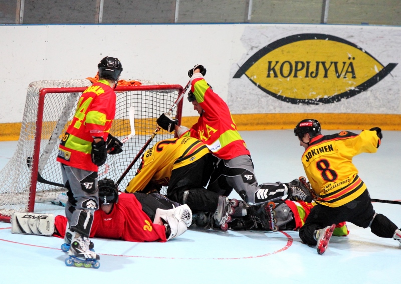 22.5.2013 - (Koovee Rollers-ZSKA)