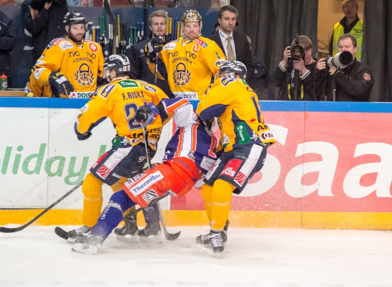 9.4.2014 - (Tappara-Lukko)