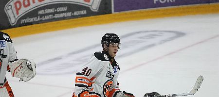 Puolustaja Petteri Nurmi loppukaudeksi Stadiin