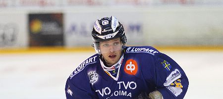 Puolustaja Philip Larsen sopimukseen