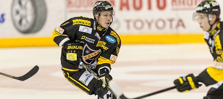 943:n liigapelin puolustaja Jukureihin