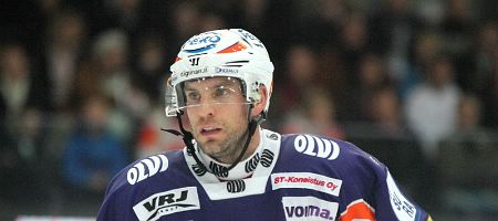 Josh Green KooKoo-paitaan